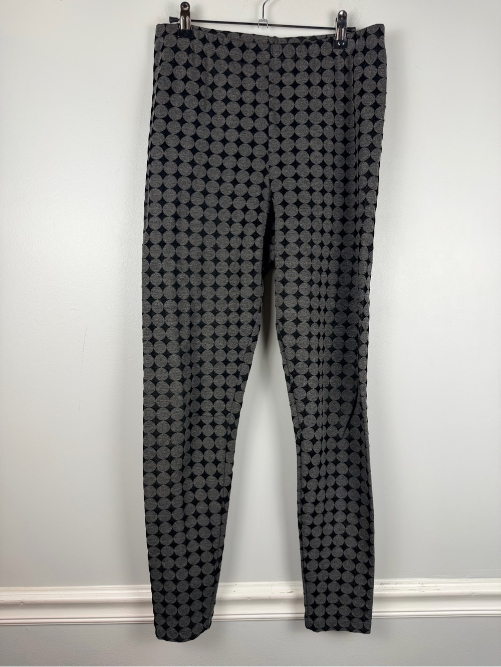 Bryn Walker Printed Legging Womens Size large Black Gray Dot Pull On Ankle